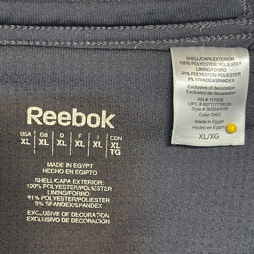 REEBOK Short - Picture 4 of 4